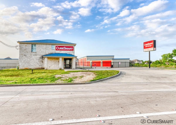 Storage Units at CubeSmart Self Storage - Katy - 18860 W Little York - 18860 West Little York