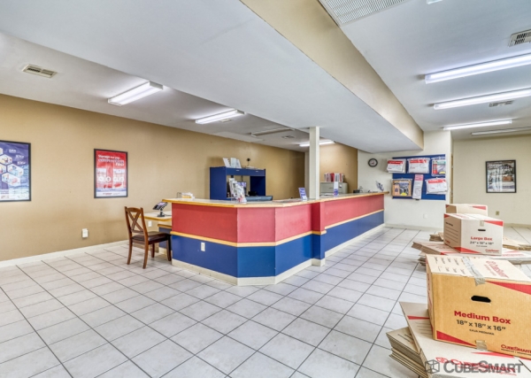 Storage Units at CubeSmart Self Storage - Houston - 10801 Sabo Rd - 10801 Sabo Road