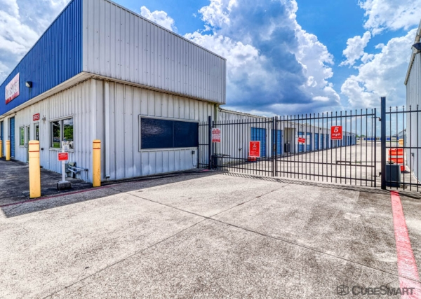 Facility photo: //images.sparefoot.com/medium/209433688359d64d2c0.jpg