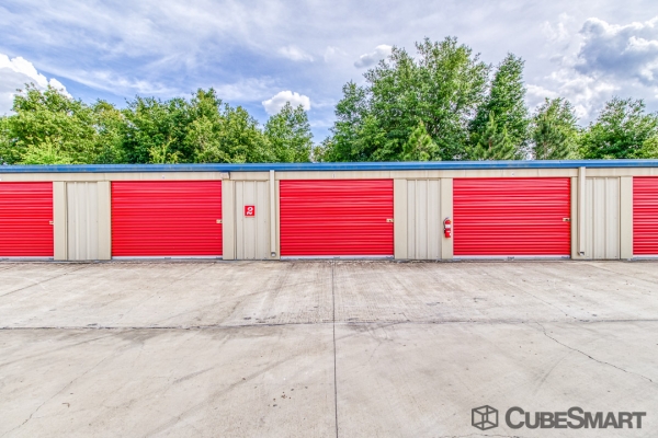 Facility photo: //images.sparefoot.com/medium/2094426912f561010f9.jpg