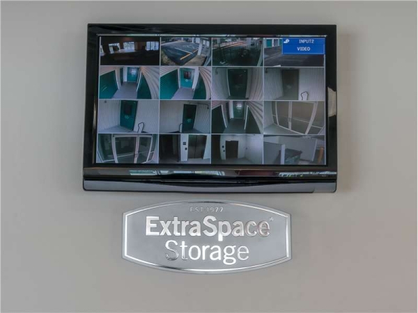 Storage Units at Extra Space Storage - 8189 - Clearwater - US Highway 19 N - 18524 Us Highway 19 North