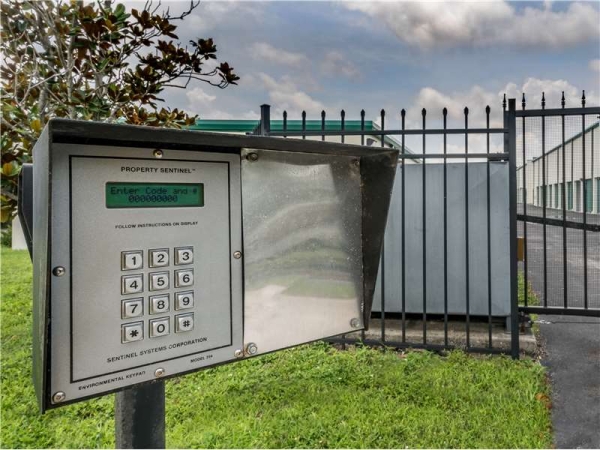 Storage Units at Extra Space Storage - 8189 - Clearwater - US Highway 19 N - 18524 Us Highway 19 North