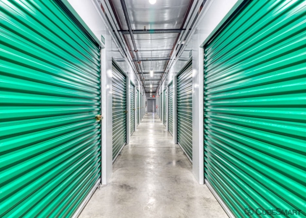 Facility photo: //images.sparefoot.com/medium/209780686f8812b94d3.jpg