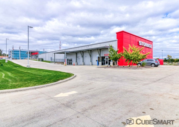 Facility photo: //images.sparefoot.com/medium/209836688c78eac2702.jpg