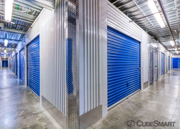 Facility photo: //images.sparefoot.com/medium/209836688c78ee3f5a2.jpg