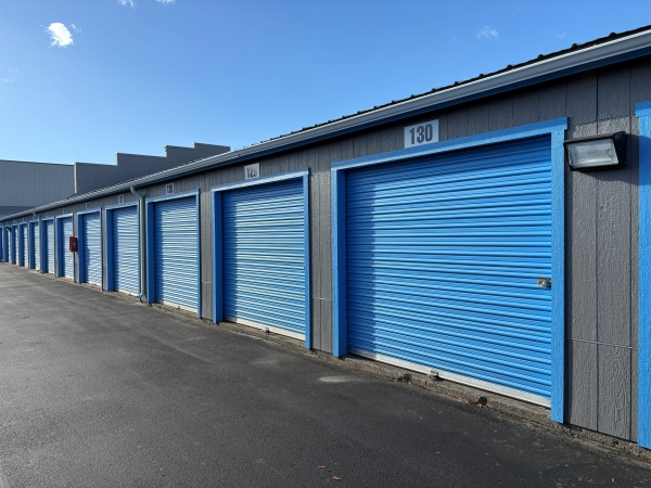 Facility photo: //images.sparefoot.com/medium/2098706915304a576ce.jpg