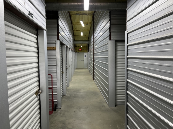 Facility photo: //images.sparefoot.com/medium/20988569399cfc5aa56.jpg