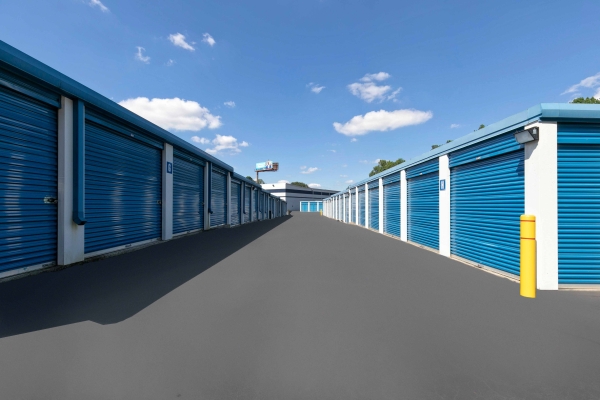 Storage Units at Prime Storage - Marietta - Powers Ferry Place - 1155 POWERS FERRY PLACE