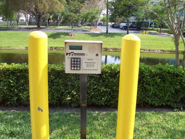 Storage Units at Extra Space Storage - 1310 - Fort Lauderdale - NW 31st Ave - 5201 Northwest 31st Avenue