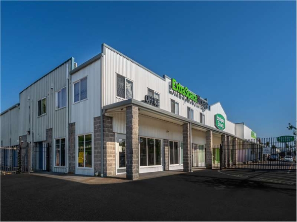 Storage Units at Extra Space Storage - 8723 - Tacoma - Pacific Ave - 8625 Pacific Avenue South