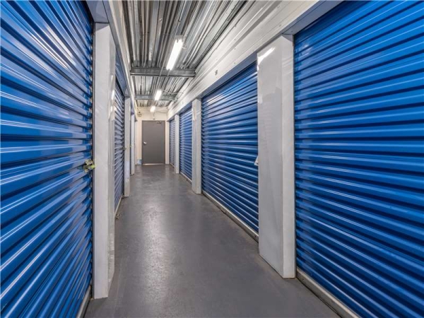Storage Units at Extra Space Storage - 8723 - Tacoma - Pacific Ave - 8625 Pacific Avenue South