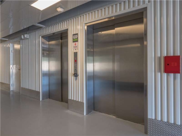 Storage Units at Extra Space Storage - 8775 - St Petersburg - 4th Street - 7220 4th Street North