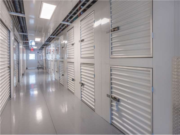 Storage Units at Extra Space Storage - 8775 - St Petersburg - 4th Street - 7220 4th Street North