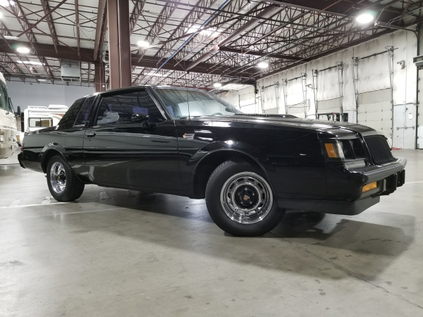 Facility photo: //images.sparefoot.com/medium/2101935c7d8fd334ad5.jpg