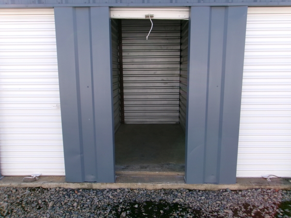 Facility photo: //images.sparefoot.com/medium/2103306942d11ed14e5.jpeg