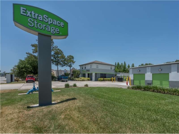 Storage Units at Extra Space Storage - 8188 - Tampa - W Hillsborough Ave - 4105 West Hillsborough Avenue