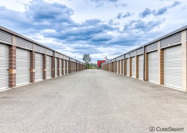 Facility photo: //images.sparefoot.com/medium/2105046894992b02a9d.jpg