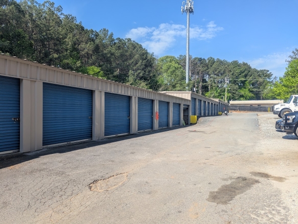 Facility photo: //images.sparefoot.com/medium/210509686d9db57a94d.jpg