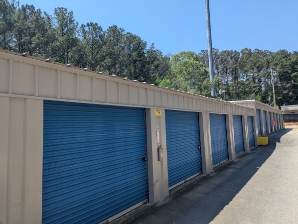 Facility photo: //images.sparefoot.com/medium/210509687828cade755.jpg