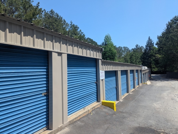 Facility photo: //images.sparefoot.com/medium/210509688aa2bb588e2.jpg