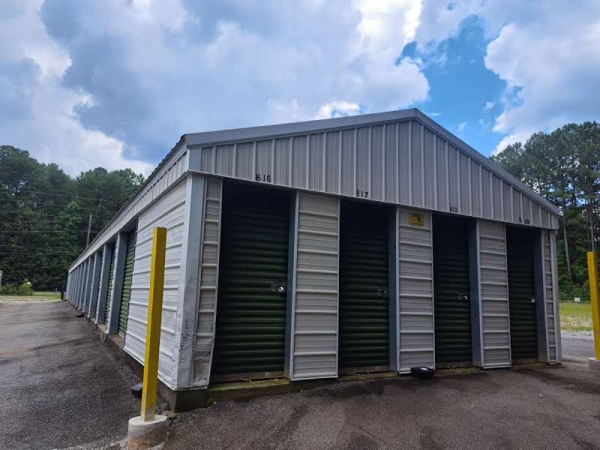 Facility photo: //images.sparefoot.com/medium/210510686da422a1d39.jpg