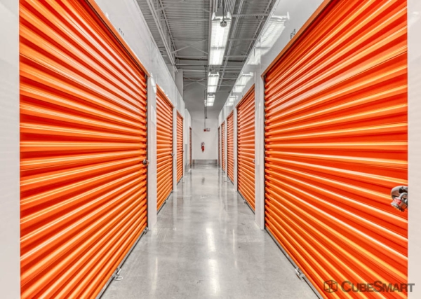 Facility photo: //images.sparefoot.com/medium/210537688b316aecc39.jpg