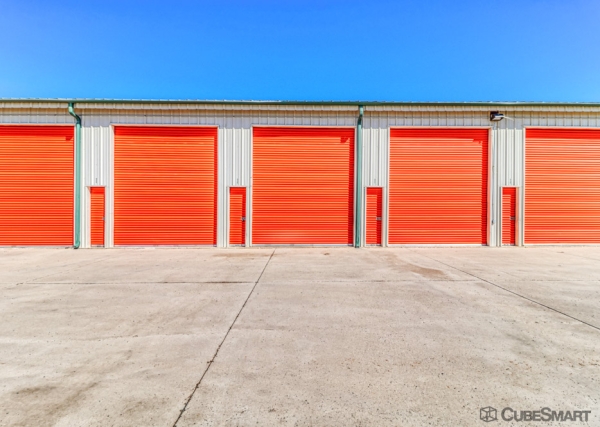 Storage Units at CubeSmart Self Storage - Erie - 1401 E County Line Rd - 1401 E Country Line Rd