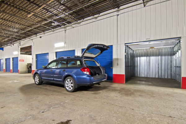 Facility photo: //images.sparefoot.com/medium/2106695d4b580e41cbe.png