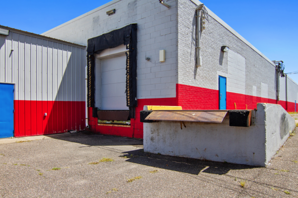 Facility photo: //images.sparefoot.com/medium/2106695d4b589ed71f5.png