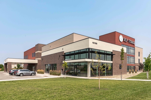 Facility photo: //images.sparefoot.com/medium/21087969fe20717d759.jpg