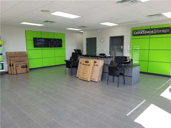 Storage Units at Extra Space Storage - 7027 - Tampa - 10110 Anderson Rd - 10110 Anderson Road