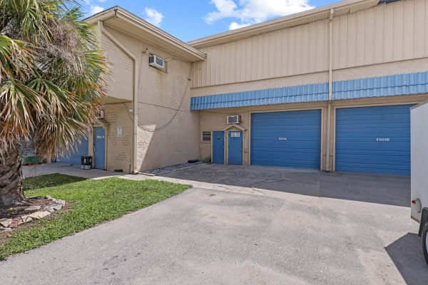 Storage Units at Storage Sense - Naples - 5800 Houchin Street