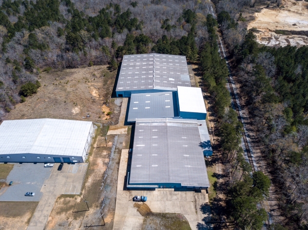 Facility photo: //images.sparefoot.com/medium/2112125ca259bc99842.jpg