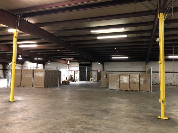 Facility photo: //images.sparefoot.com/medium/2112125cbf3d9be6b72.jpg