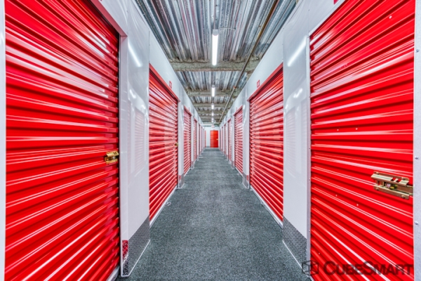 Facility photo: //images.sparefoot.com/medium/21125869fc4df6bae5b.jpg