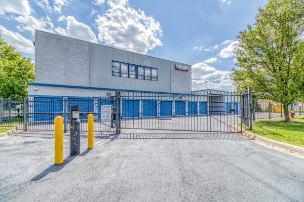 Facility photo: //images.sparefoot.com/medium/21139568837ed71c240.jpg