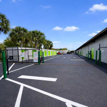 Facility photo: //images.sparefoot.com/medium/2114336973c3dcb1fa2.png