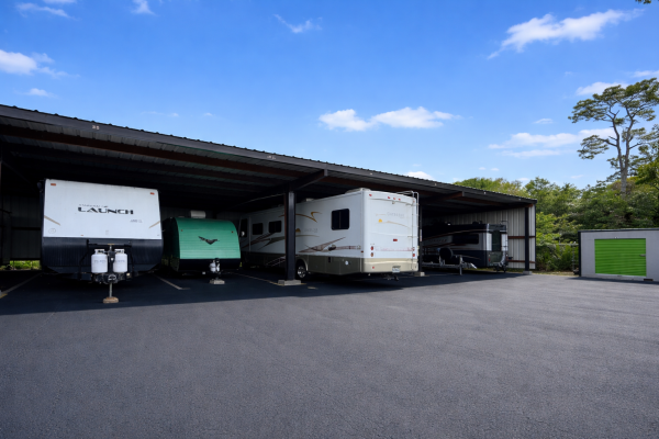 Facility photo: //images.sparefoot.com/medium/2114336973c3de82ea2.png