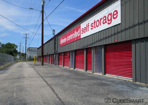 Storage Units at CubeSmart Self Storage - Nashville - 3300 John Mallette Dr - 3300 John Mallette Dr