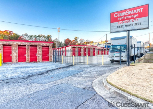Facility photo: //images.sparefoot.com/medium/21173467b6f12312c40.jpg