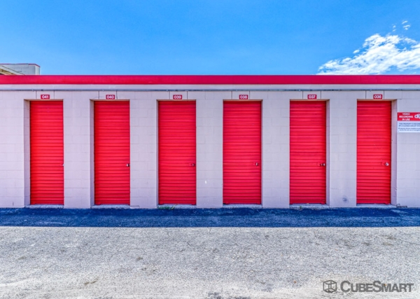 Facility photo: //images.sparefoot.com/medium/21174469789259374da.jpg