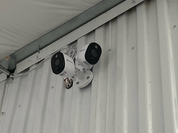 Facility photo: //images.sparefoot.com/medium/2124195fad875cc0904.jpeg