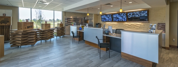 Facility photo: //images.sparefoot.com/medium/2124435ebc28dccd08d.jpg