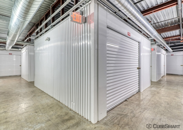 Storage Units at CubeSmart Self Storage - Rosenberg - 306 Farm to Market Rd 2977 - 306 FM 2977