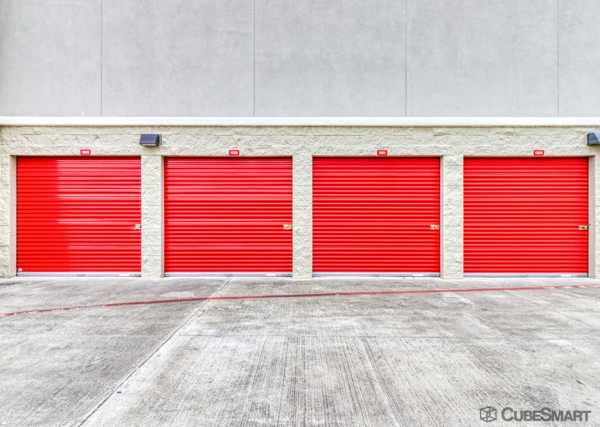 Storage Units at CubeSmart Self Storage - Rosenberg - 306 Farm to Market Rd 2977 - 306 FM 2977