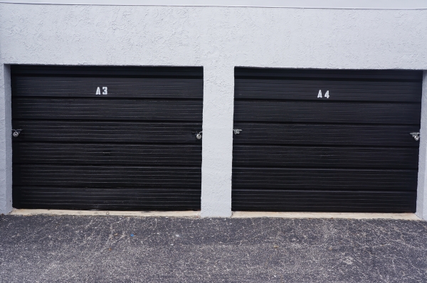 Storage Units at Kirby Self Storage - 4118 Kirby Drive