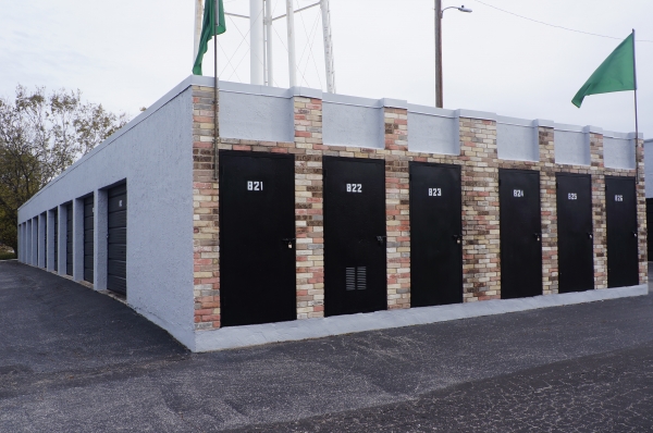 Storage Units at Kirby Self Storage - 4118 Kirby Drive