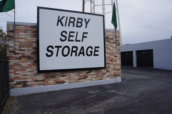 Storage Units at Kirby Self Storage - 4118 Kirby Drive