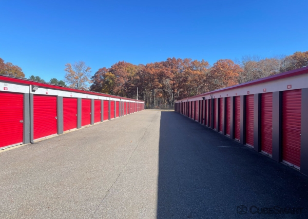 Facility photo: //images.sparefoot.com/medium/2127786971e6a922aab.jpg