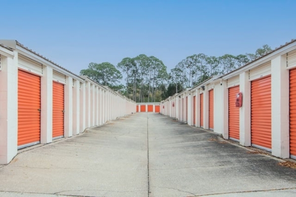 Facility photo: //images.sparefoot.com/medium/2131526884d1ea7aff9.jpg
